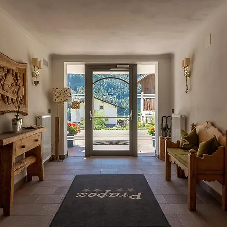 Prapoz Aparthotel