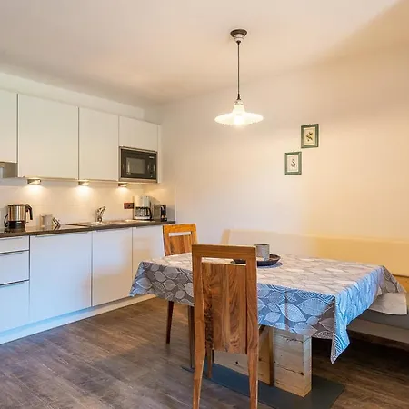 Prapoz Aparthotel 4*