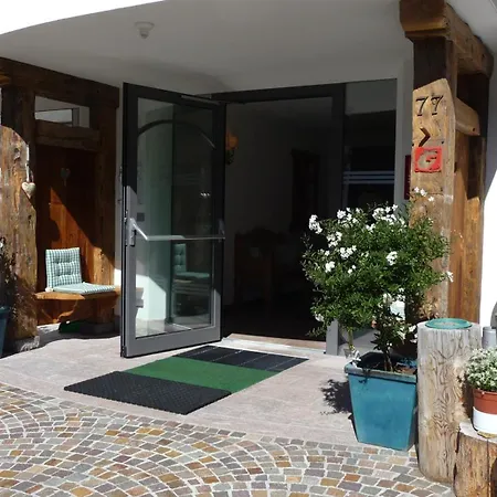 Aparthotel Prapoz 4*
